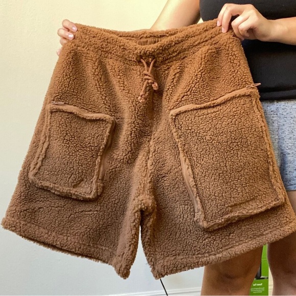 Adidas Ivy Park Cargo Shorts - Picture 3 of 4